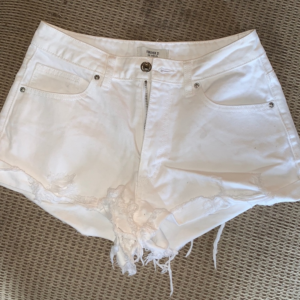 F21 cheeky ripped jean shorts